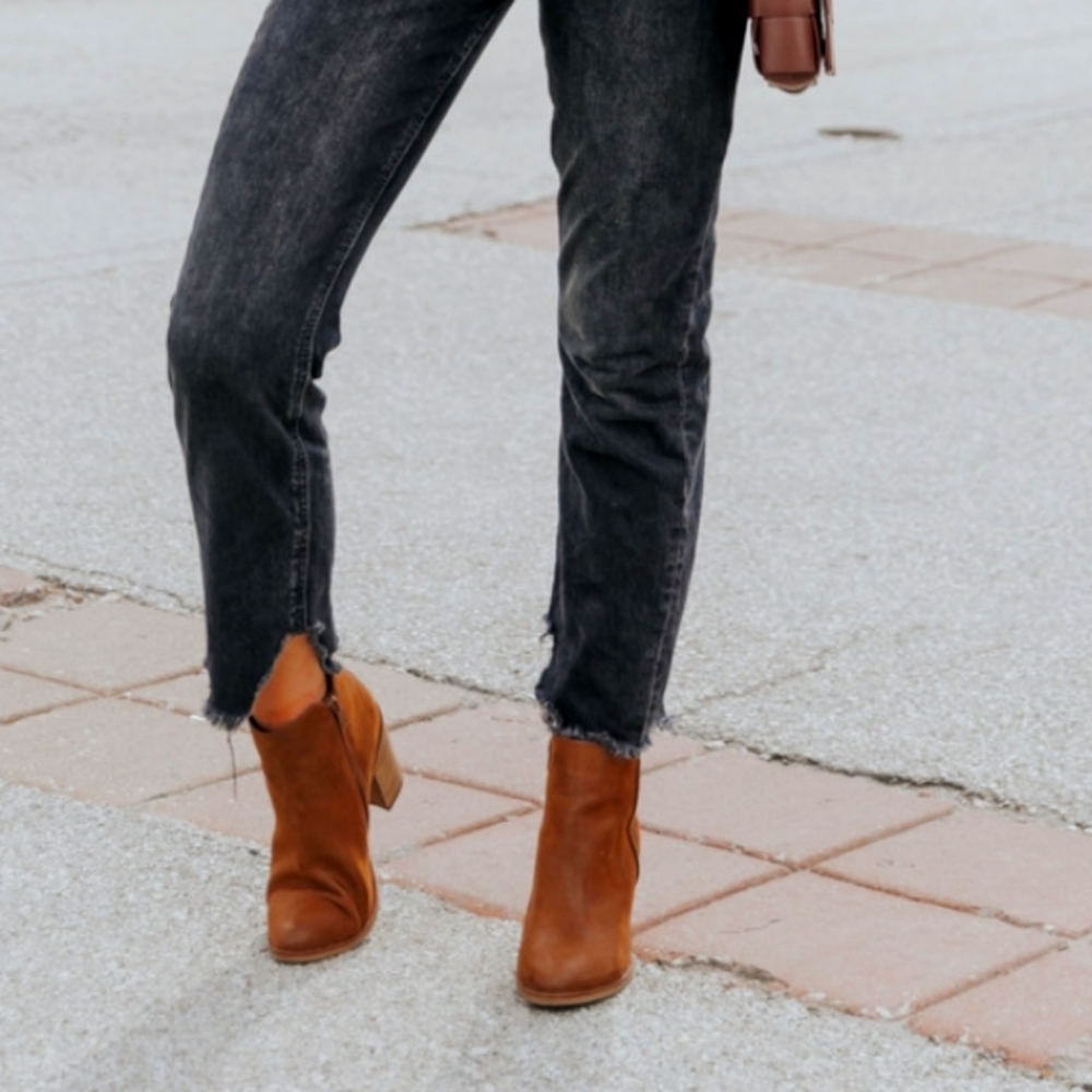 NWOT Brown Suede Slip on Dark Academia Ankle Booties